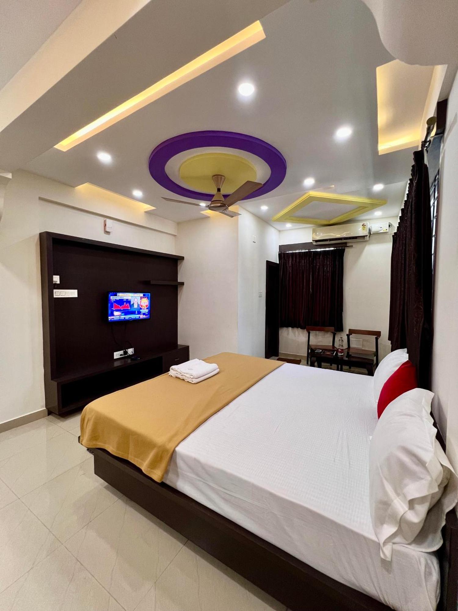 Ratna Sagar Hotel Manipal Exterior foto